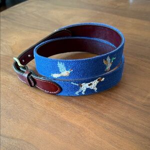 Smathers & Branson Blue Bird Dog Needlepoint Belt Size 38